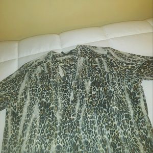 Leopard top